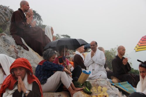 Chanting Heart Sutra on Vulture Peak