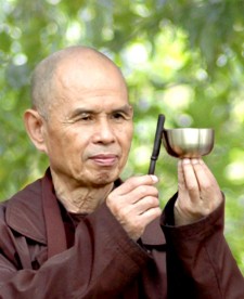 thich-nhat-hanh-225x276