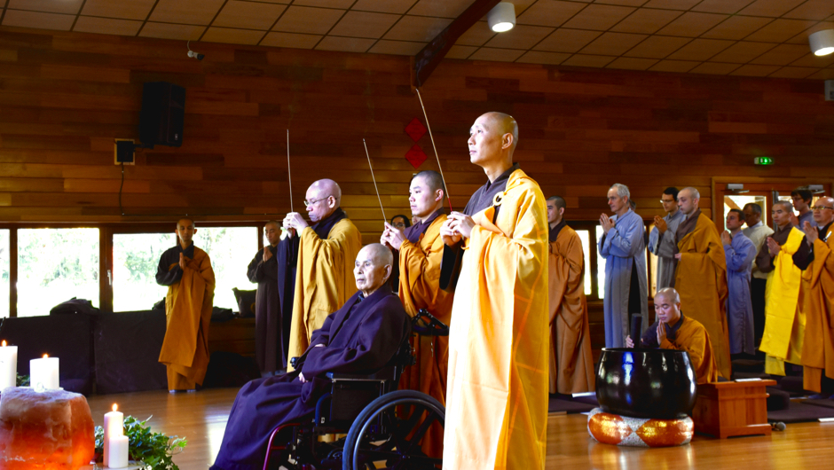 Thay and the Venerables offering incense at the altar