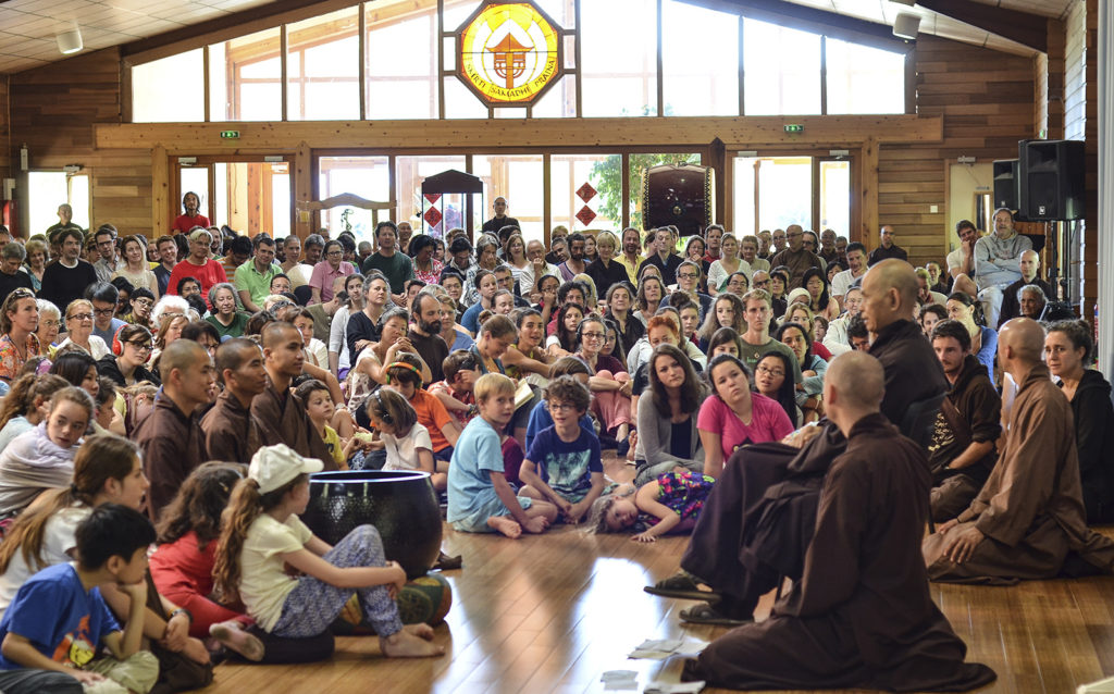 The Plum Village Tradition of Zen Master Thich Nhat Hanh