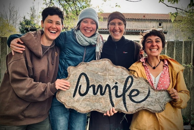 Support Lower Hamlet Plum Village