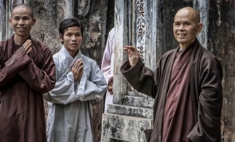 thich-nhat-hanh-Tu-Hieu-Pagoda-root-temple-Hue-Vietnam-by-Paul-Davis-homeslide